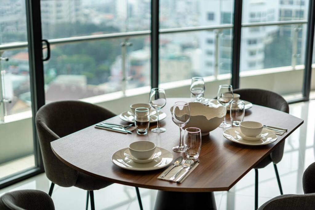 Luxurious 3-bedroom Retreat In The Heart Of Saigon TP. Hồ Chí Minh